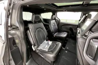 Chrysler Pacifica 2023 AWD Touring L 4dr Mini-Van