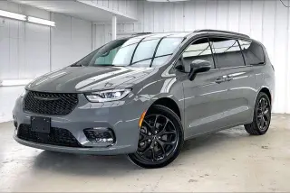 Chrysler Pacifica 2023 AWD Touring L 4dr Mini-Van