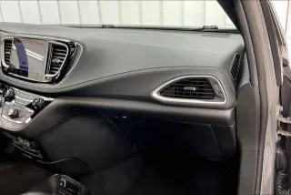 Chrysler Pacifica 2023 AWD Touring L 4dr Mini-Van