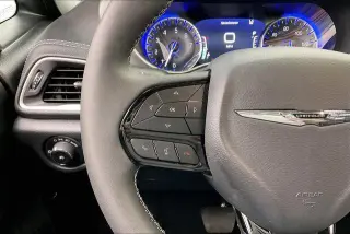 Chrysler Pacifica 2023 AWD Touring L 4dr Mini-Van