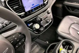 Chrysler Pacifica 2023 AWD Touring L 4dr Mini-Van