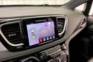 Chrysler Pacifica 2023 AWD Touring L 4dr Mini-Van