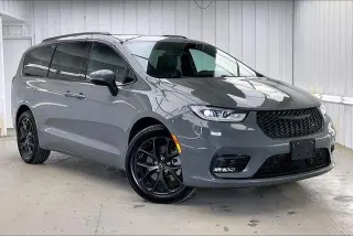 Chrysler Pacifica 2023 AWD Touring L 4dr Mini-Van