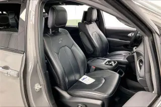 Chrysler Pacifica 2023 AWD Touring L 4dr Mini-Van