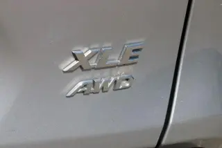 Toyota RAV4 2025 AWD XLE 4dr SUV