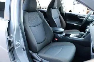 Toyota RAV4 2025 AWD XLE 4dr SUV