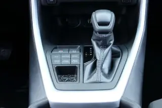 Toyota RAV4 2025 AWD XLE 4dr SUV