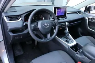 Toyota RAV4 2025 AWD XLE 4dr SUV
