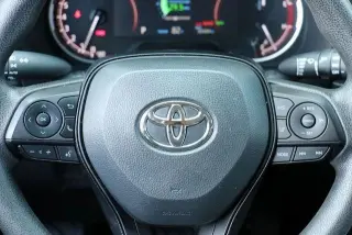 Toyota RAV4 2025 AWD XLE 4dr SUV