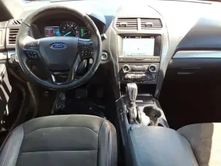 Ford Explorer 2018 AWD XLT 4dr SUV