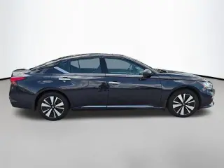 Nissan Altima 2019 2.5 SV 4dr Sedan