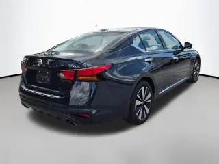 Nissan Altima 2019 2.5 SV 4dr Sedan