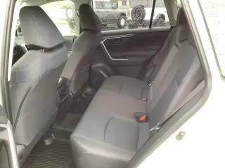 Toyota RAV4 2019 LE 4dr SUV