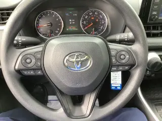 Toyota RAV4 2019 LE 4dr SUV