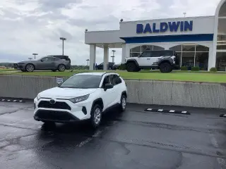 Toyota RAV4 2019 LE 4dr SUV