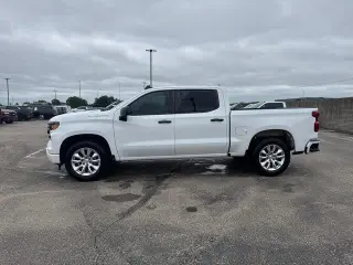 Chevrolet Silverado 1500 2024 4x2 Custom 4dr Crew Cab 5.8 ft. SB
