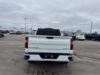 Chevrolet Silverado 1500 2024 4x2 Custom 4dr Crew Cab 5.8 ft. SB