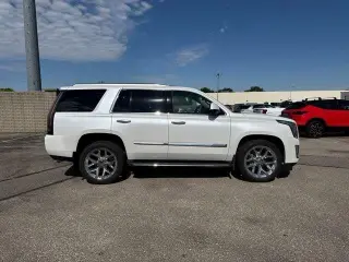 Cadillac Escalade 2016 4X4 Luxury Collection 4dr SUV