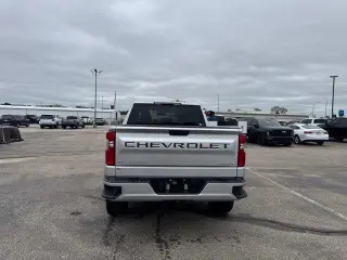 Chevrolet Silverado 1500 2021 4x4 Custom 4dr Crew Cab 5.8 ft. SB