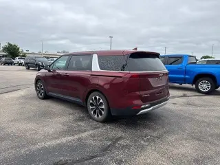Kia Carnival 2023 EX 4dr Mini-Van