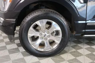 Ford F-150 2021 4x4 XL 4dr SuperCrew 5.5 ft. SB