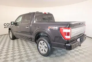 Ford F-150 2021 4x4 XL 4dr SuperCrew 5.5 ft. SB