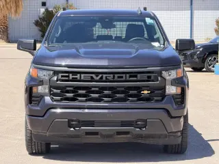 Chevrolet Silverado 1500 2023 4x4 Custom 4dr Crew Cab 5.8 ft. SB