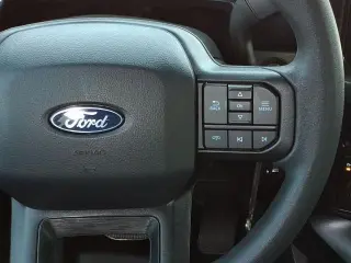 Ford F-150 2025 4x4 STX 4dr SuperCrew 5.5 ft. SB
