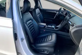 Ford Fusion 2017 SE 4dr Sedan