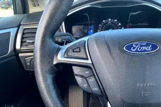 Ford Fusion 2017 SE 4dr Sedan