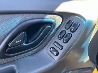 Ford Escape 2003 XLS Popular 4WD 4dr SUV