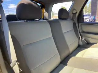 Ford Escape 2003 XLS Popular 4WD 4dr SUV
