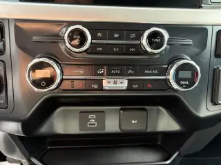Ford F-150 2021 4x4 Lariat 4dr SuperCrew 5.5 ft. SB