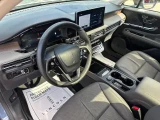 Lincoln Corsair 2023 AWD Reserve 4dr SUV
