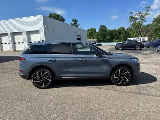 Lincoln Corsair 2023 AWD Reserve 4dr SUV