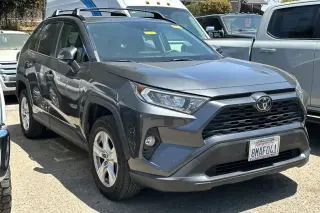 Toyota RAV4 2019 XLE 4dr SUV