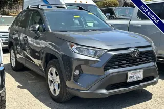 Toyota RAV4 2019 XLE 4dr SUV