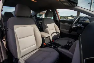 Hyundai ELANTRA 2017 SE 4dr Sedan 6M