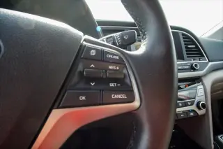 Hyundai ELANTRA 2017 SE 4dr Sedan 6M