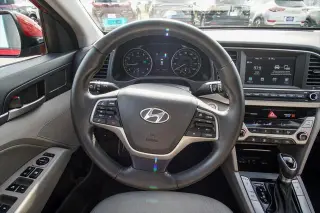 Hyundai ELANTRA 2017 SE 4dr Sedan 6M