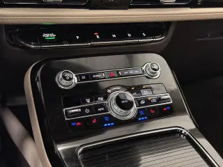 Lincoln Nautilus 2023 AWD Reserve 4dr SUV