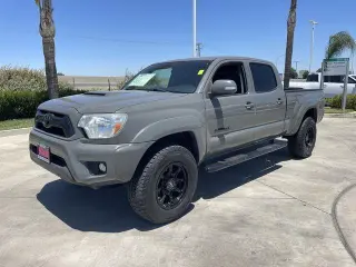 Toyota Tacoma 2015 4x2 PreRunner V6 4dr Double Cab 6.1 ft SB 5A