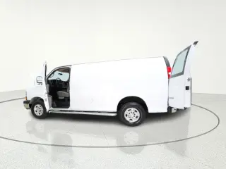 2024 Chevrolet Express Cargo 2500