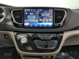 2023 Chrysler Pacifica Plug-In Hybrid