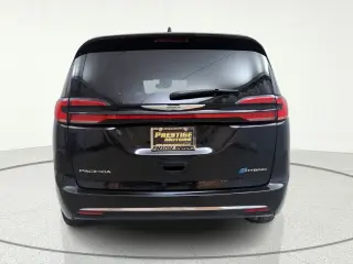 2023 Chrysler Pacifica Plug-In Hybrid