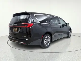 2023 Chrysler Pacifica Plug-In Hybrid