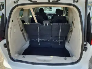 2022 Chrysler Voyager