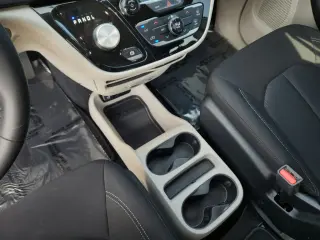 2022 Chrysler Voyager