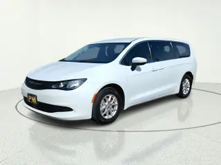 2022 Chrysler Voyager