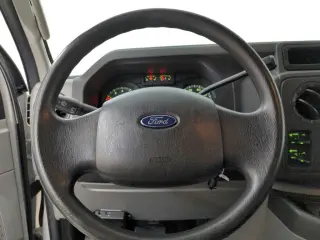 2010 Ford E-350 Super Duty